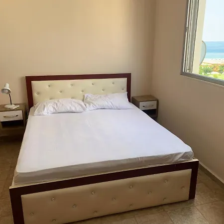 Ake Fishta * Velipojë