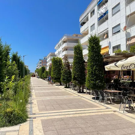 Ake Fishta Apartment Velipojë