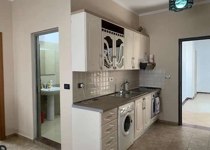 Apartment Ake Fishta *
