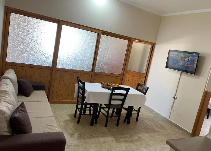 Ake Fishta Velipojë