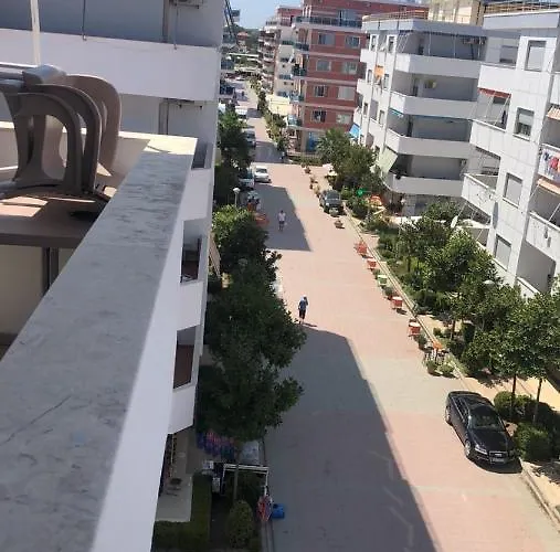 דירה Ake Fishta Velipojë