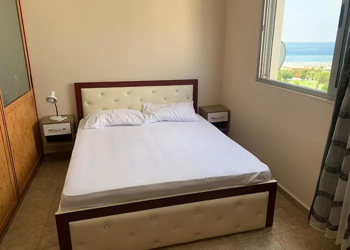 Ake Fishta * Velipojë